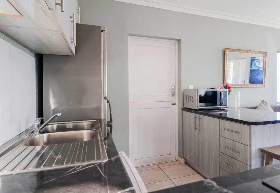 3 Bedroom Property for Sale in Pacaltsdorp Western Cape